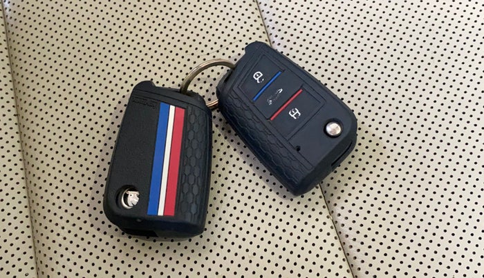 2022 Skoda SLAVIA STYLE 1.5L TSI DSG, Petrol, Automatic, 36,151 km, Key Close Up