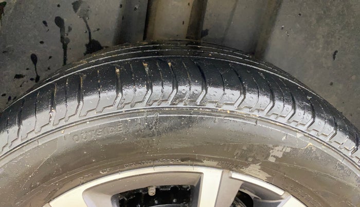 2022 Skoda SLAVIA STYLE 1.5L TSI DSG, Petrol, Automatic, 36,151 km, Right Rear Tyre Tread