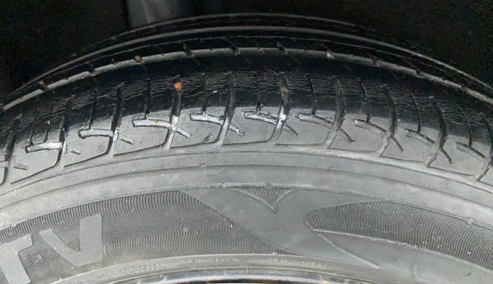 2018 Maruti Baleno DELTA 1.2 K12, Petrol, Manual, 52,494 km, Right Rear Tyre Tread