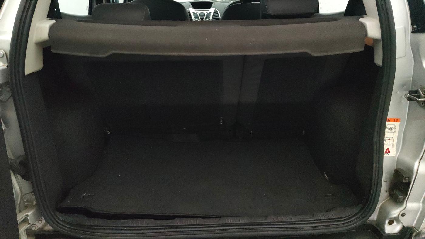 2016 Ford Ecosport TITANIUM 1.5L PETROL, Petrol, Manual, 1,22,788 km, Boot Inside