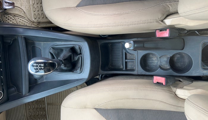 2015 Ford Figo Aspire TITANIUM1.5 DIESEL, Diesel, Manual, 1,10,513 km, Gear Lever