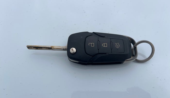 2015 Ford Figo Aspire TITANIUM1.5 DIESEL, Diesel, Manual, 1,10,513 km, Key Close Up