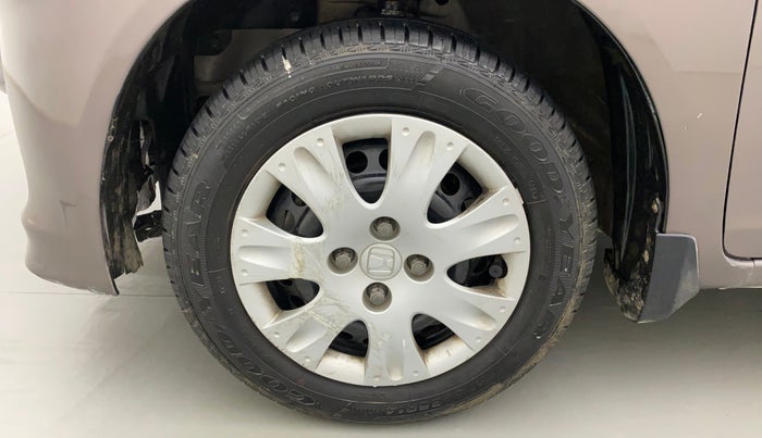 2013 Honda Brio S MT, Petrol, Manual, 34,745 km, Left Front Wheel