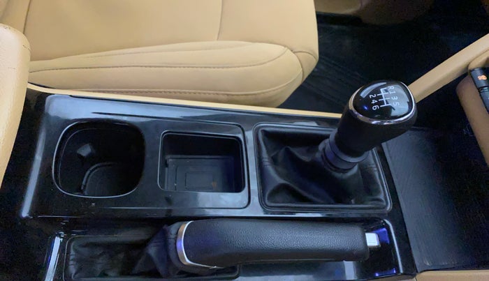 2021 Mahindra XUV700 AX 3 P MT 5 STR, Petrol, Manual, 15,831 km, Gear Lever