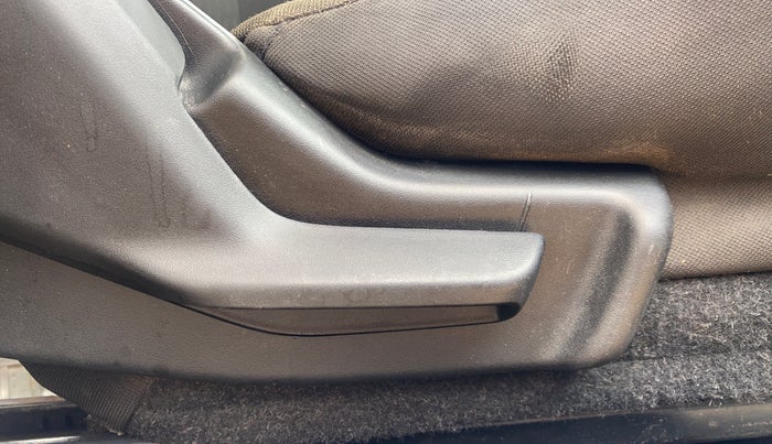 2017 Maruti Baleno DELTA PETROL 1.2, Petrol, Manual, 41,684 km, Driver Side Adjustment Panel