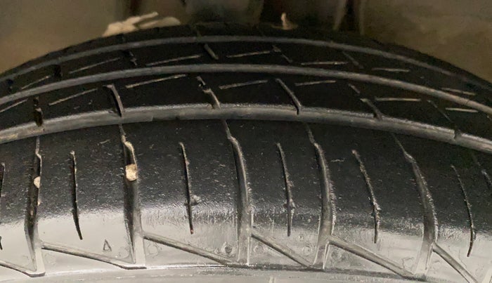 2021 Maruti Alto VXI PLUS, Petrol, Manual, 16,679 km, Right Front Tyre Tread