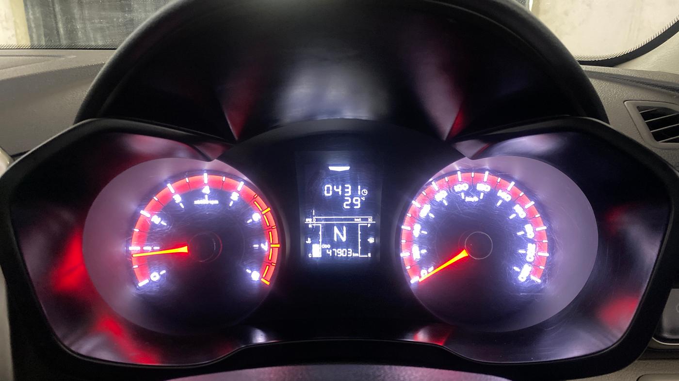 2019 Mahindra XUV300 W6 1.2 PETROL, Petrol, Manual, 47,903 km, Odometer Image