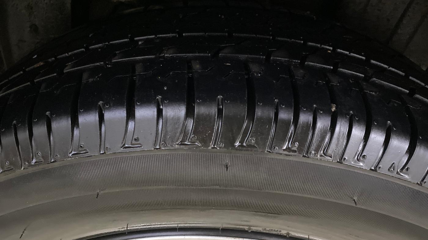 2019 Mahindra XUV300 W6 1.2 PETROL, Petrol, Manual, 47,903 km, Left Rear Tyre Tread
