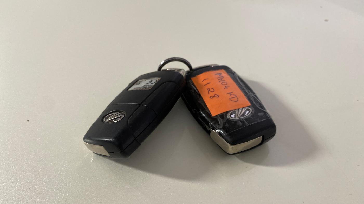 2019 Mahindra XUV300 W6 1.2 PETROL, Petrol, Manual, 47,903 km, Key Close Up