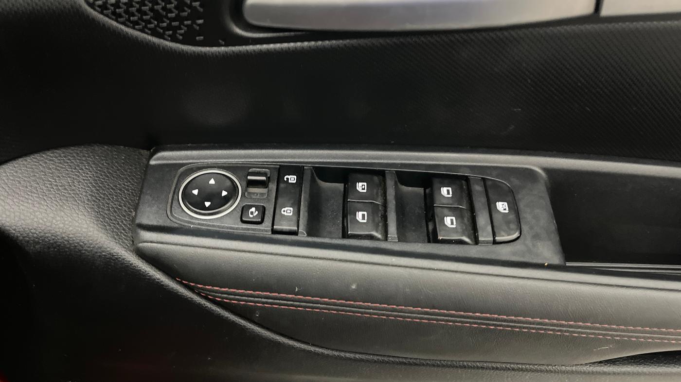 2020 KIA SONET GTX PLUS 1.0 DCT, Petrol, Automatic, 51,502 km, Driver Side Door Panels Control