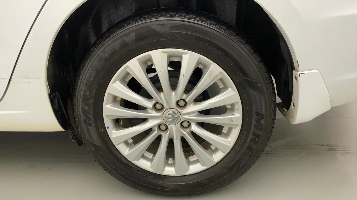2018 Maruti Ciaz ZETA 1.5 SHVS MT PETROL, Petrol, Manual, 15,940 km, Left Rear Wheel