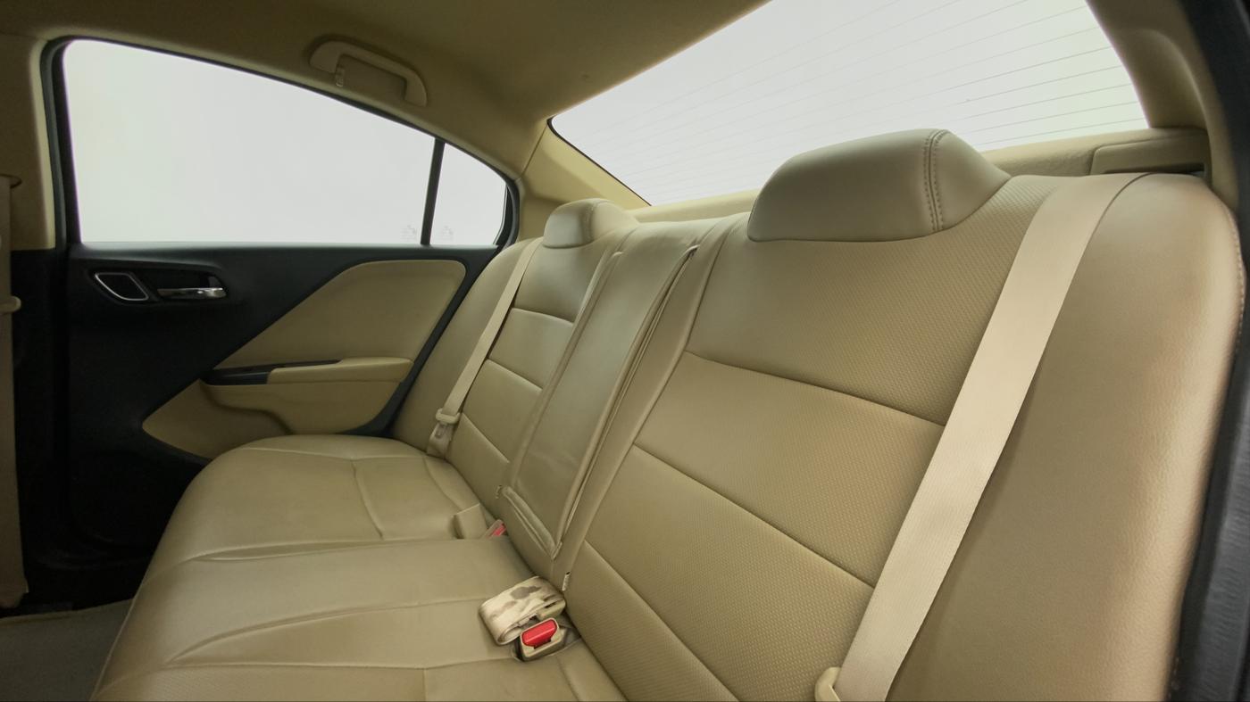 2019 Honda City V MT PETROL, Petrol, Manual, 83,657 km, Right Side Rear Door Cabin
