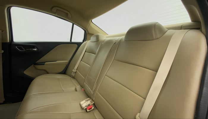 2019 Honda City V MT PETROL, Petrol, Manual, 83,657 km, Right Side Rear Door Cabin