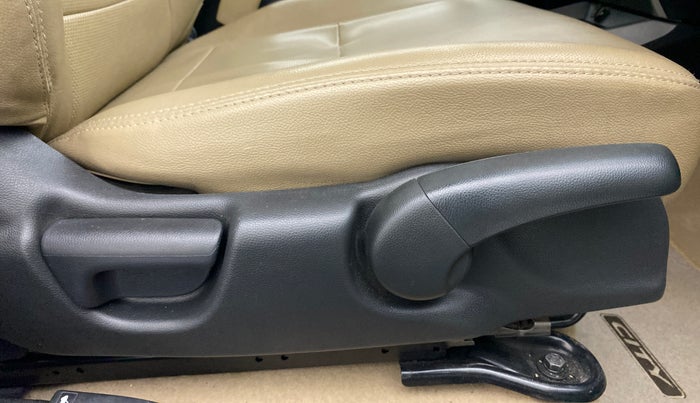 2019 Honda City V MT PETROL, Petrol, Manual, 83,657 km, Driver Side Adjustment Panel