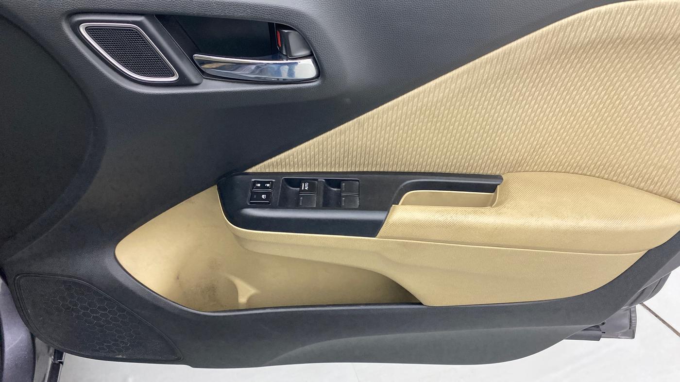 2019 Honda City V MT PETROL, Petrol, Manual, 83,657 km, Driver Side Door Panels Control