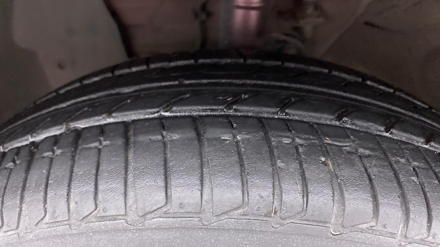 2013 Renault Pulse RX Z DIESEL, Diesel, Manual, 96,210 km, Left Front Tyre Tread