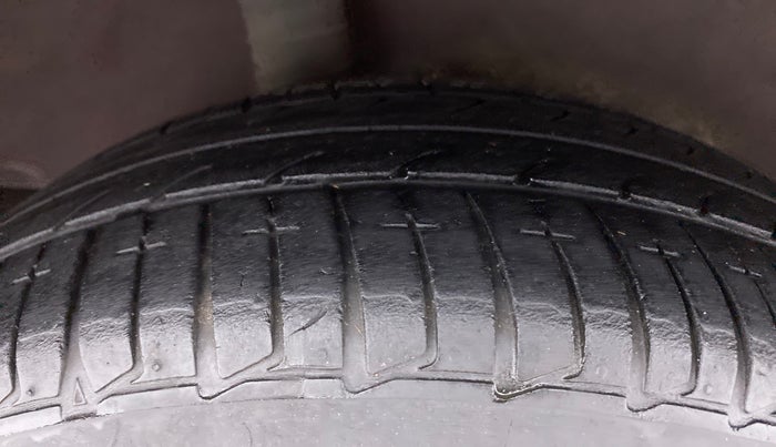 2013 Renault Pulse RX Z DIESEL, Diesel, Manual, 96,210 km, Right Rear Tyre Tread