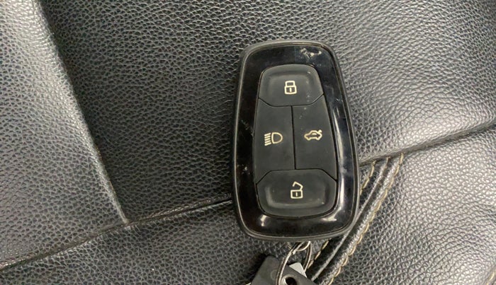 2020 Tata ALTROZ XZ DIESEL, Diesel, Manual, 41,845 km, Key Close Up