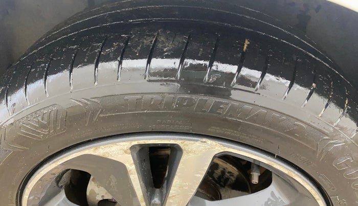 2020 Tata ALTROZ XZ DIESEL, Diesel, Manual, 41,845 km, Left Front Tyre Tread