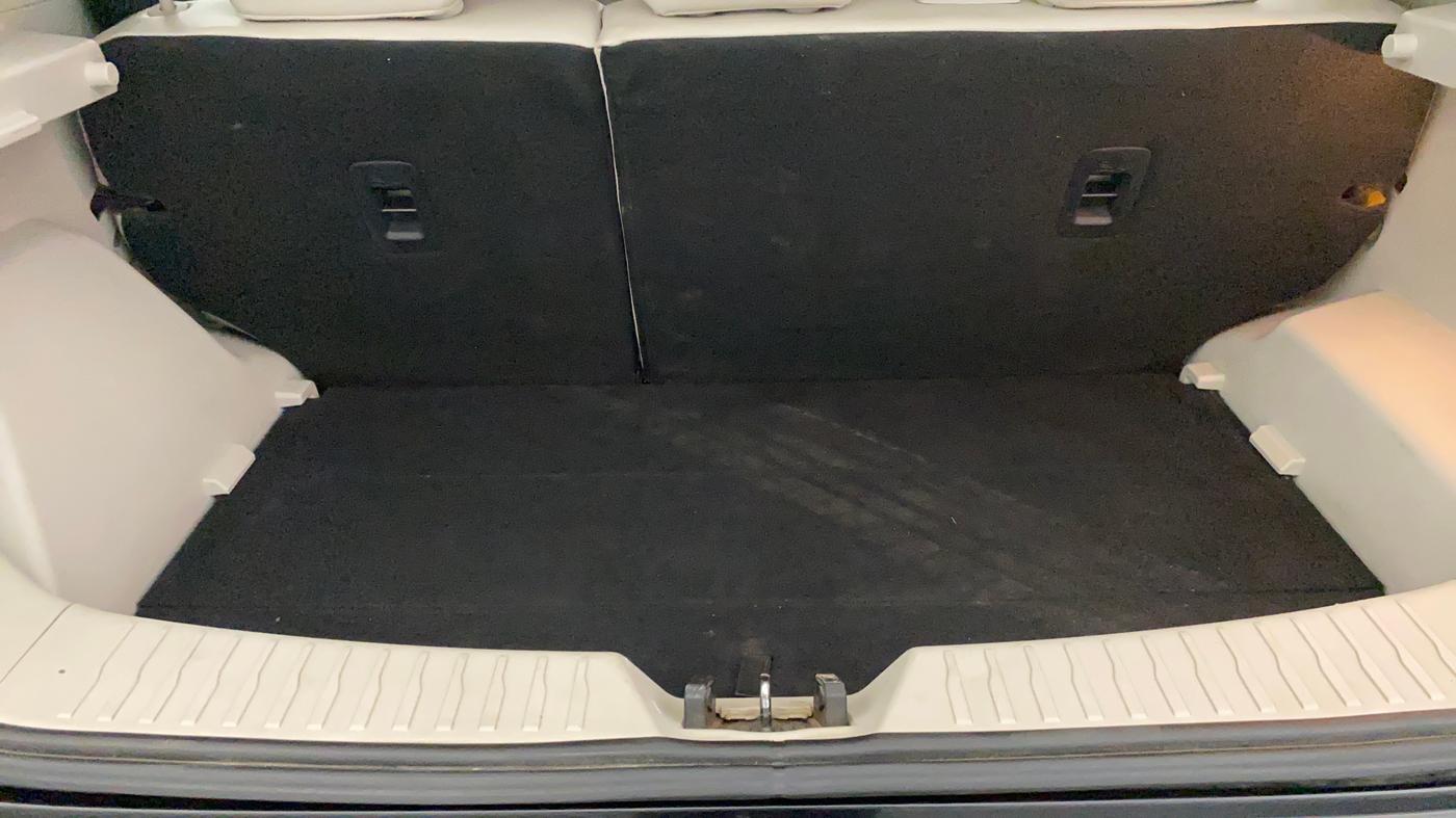 2019 Mahindra XUV300 W8 (O) 1.5 DIESEL, Diesel, Manual, 79,842 km, Boot Inside