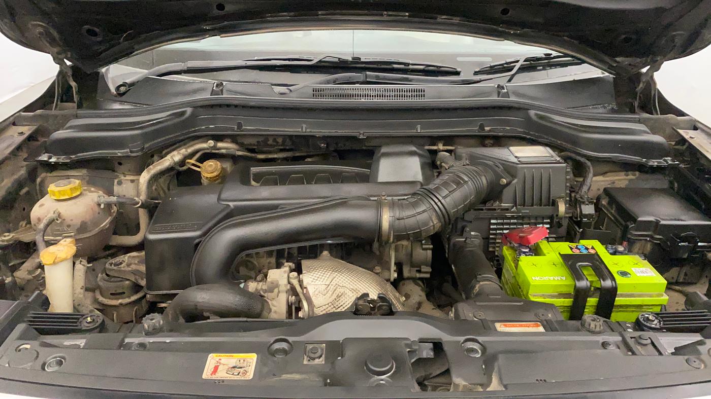 2019 Mahindra XUV300 W8 (O) 1.5 DIESEL, Diesel, Manual, 79,842 km, Engine View