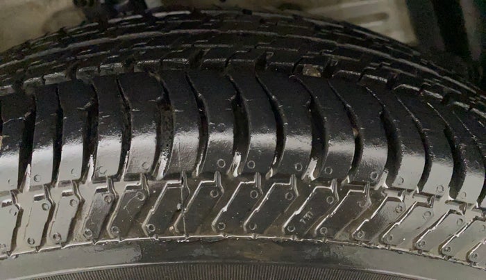 2012 Maruti Swift Dzire VXI, Petrol, Manual, 34,280 km, Right Front Tyre Tread