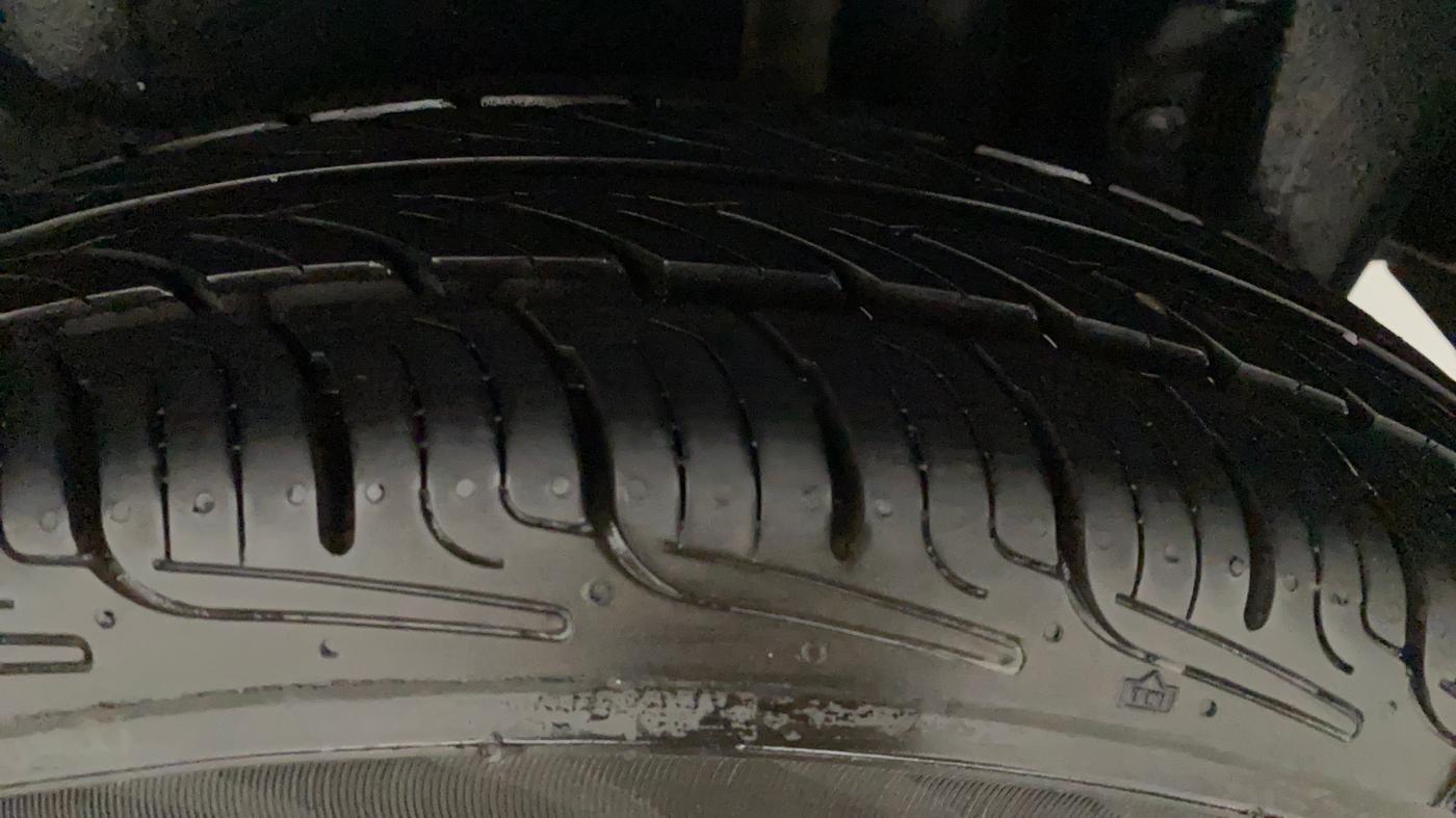 2012 Maruti Swift Dzire VXI, Petrol, Manual, 34,280 km, Left Rear Tyre Tread