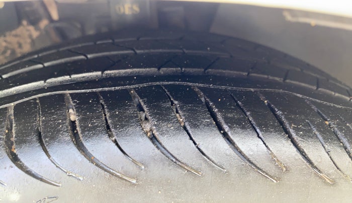 2021 Volkswagen Polo 1.0 GT TSI AT, Petrol, Automatic, 83,900 km, Right Front Tyre Tread