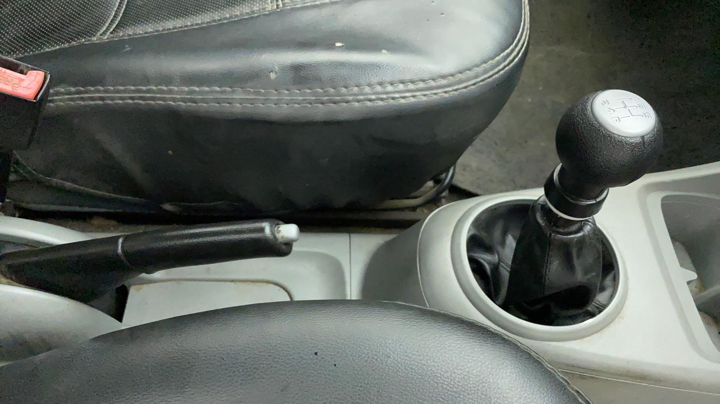 2010 Maruti A Star LXI, Petrol, Manual, 18,589 km, Gear Lever