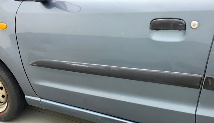 2010 Maruti A Star LXI, Petrol, Manual, 18,589 km, Front passenger door - Slightly dented