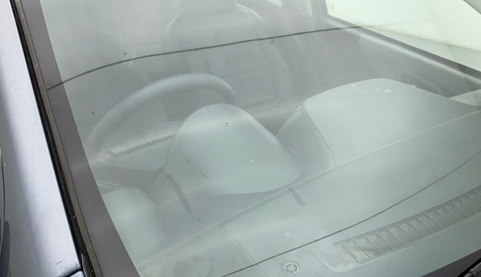 2010 Maruti A Star LXI, Petrol, Manual, 18,589 km, Front windshield - Minor spot on windshield