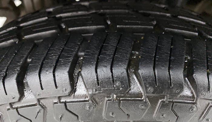 2011 Maruti Zen Estilo LXI, Petrol, Manual, 91,025 km, Right Rear Tyre Tread