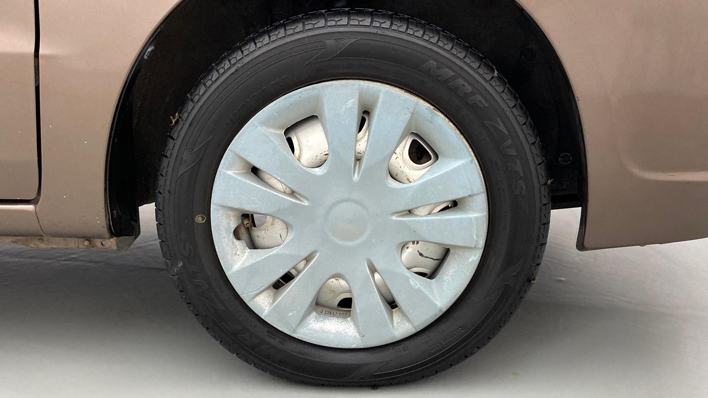 2011 Maruti Zen Estilo LXI, Petrol, Manual, 91,025 km, Right Front Wheel