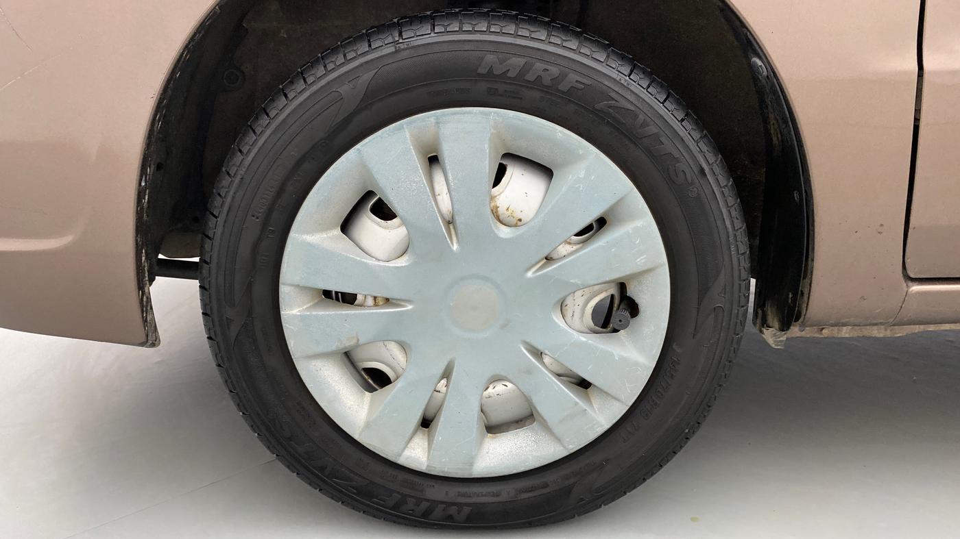 2011 Maruti Zen Estilo LXI, Petrol, Manual, 91,025 km, Left Front Wheel
