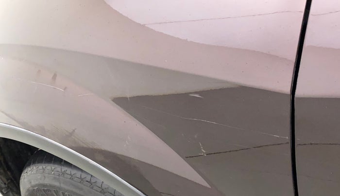 2017 Mahindra XUV500 W10 AT, Diesel, Automatic, 97,803 km, Left fender - Minor scratches