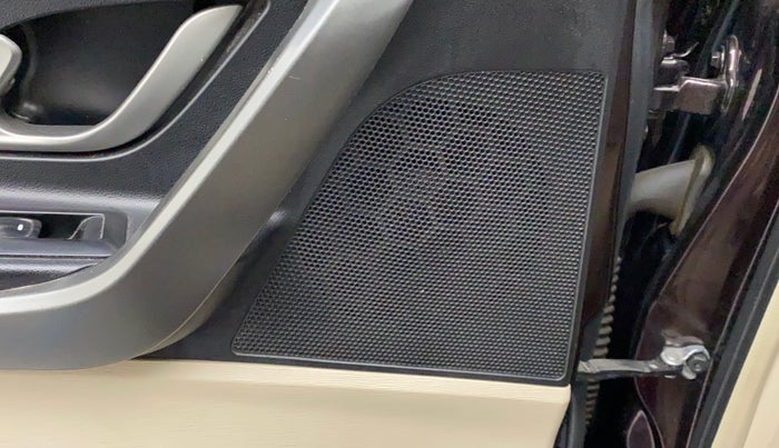 2017 Mahindra XUV500 W10 AT, Diesel, Automatic, 97,803 km, Infotainment system - Rear speakers missing / not working