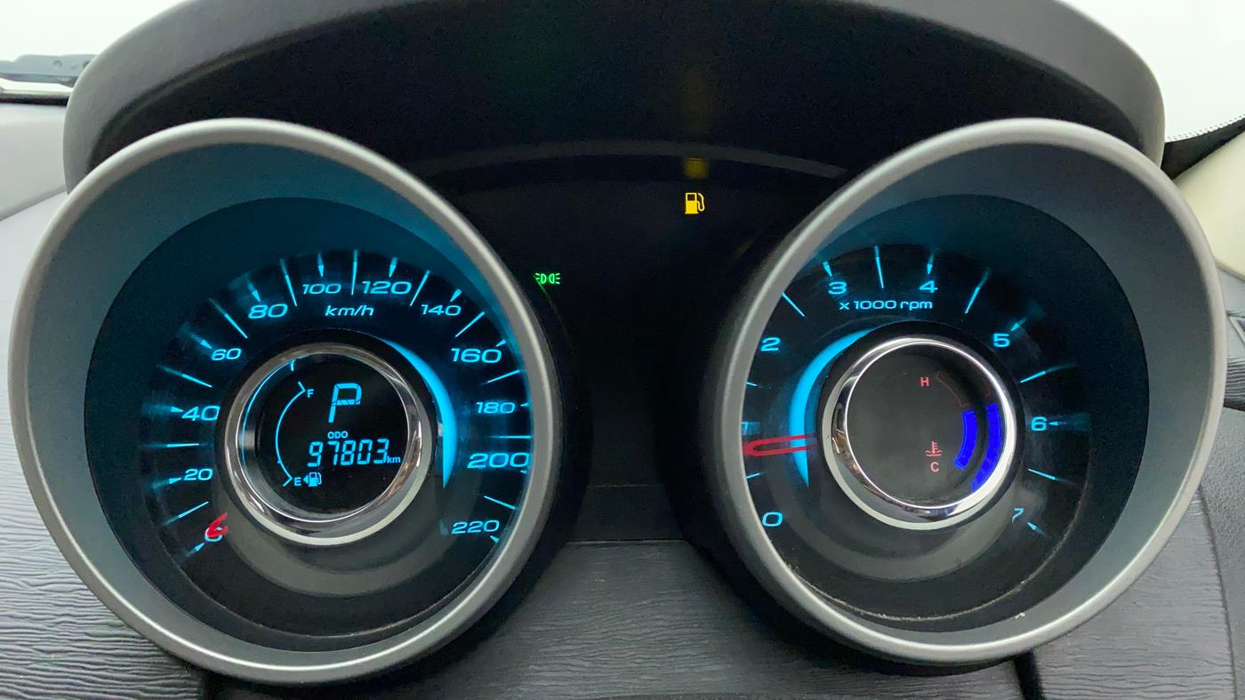 2017 Mahindra XUV500 W10 AT, Diesel, Automatic, 97,803 km, Odometer Image