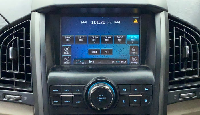 2017 Mahindra XUV500 W10 AT, Diesel, Automatic, 97,803 km, Infotainment System
