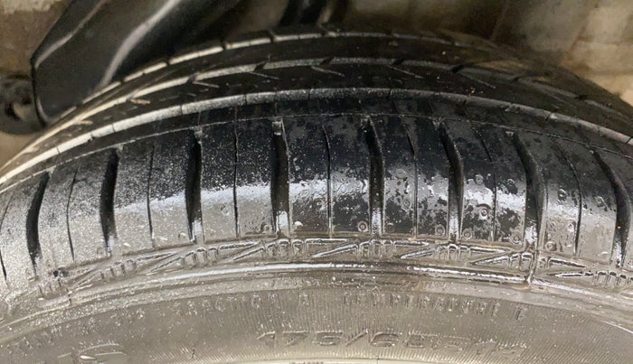 2013 Honda Brio S MT, Petrol, Manual, 57,698 km, Left Rear Tyre Tread