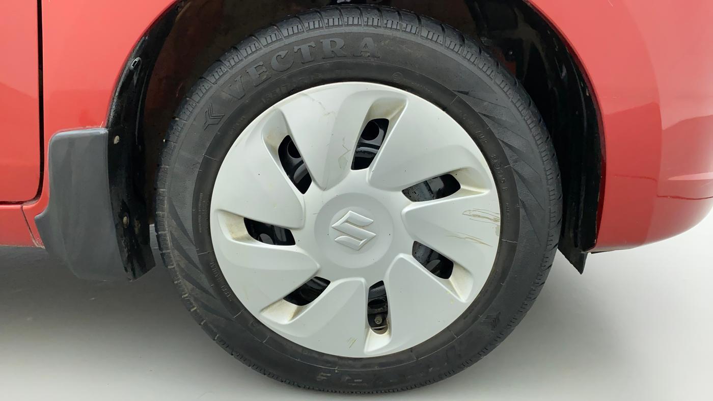 2015 Maruti Celerio VXI, Petrol, Manual, 41,089 km, Right Front Wheel