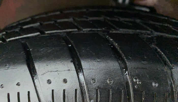 2015 Maruti Celerio VXI, Petrol, Manual, 41,089 km, Left Front Tyre Tread