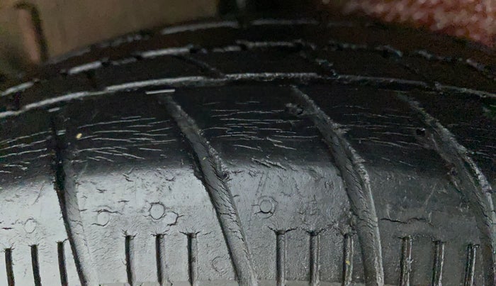 2015 Maruti Celerio VXI, Petrol, Manual, 41,089 km, Right Rear Tyre Tread