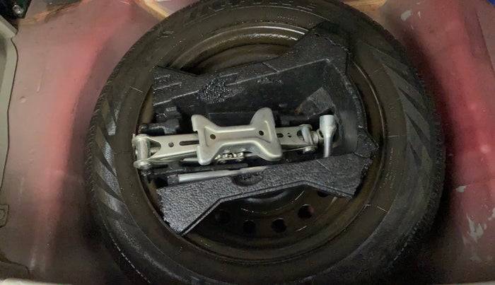 2015 Maruti Celerio VXI, Petrol, Manual, 41,089 km, Dicky (Boot door) - Tool missing