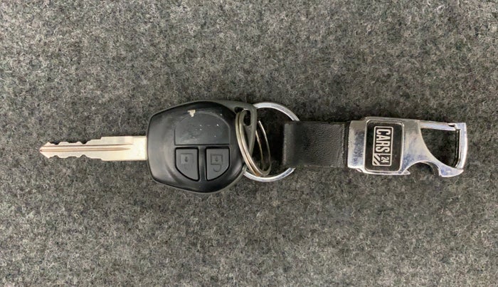 2011 Maruti Wagon R 1.0 VXI, Petrol, Manual, 61,424 km, Key Close Up