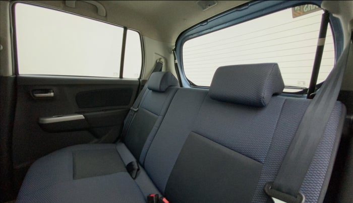 2011 Maruti Wagon R 1.0 VXI, Petrol, Manual, 61,424 km, Right Side Rear Door Cabin