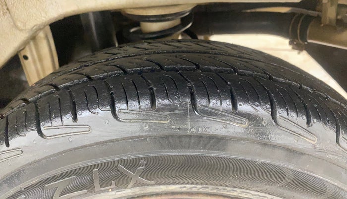 2017 Maruti Alto 800 LXI, Petrol, Manual, 70,239 km, Left Rear Tyre Tread