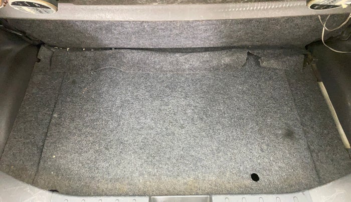2017 Maruti Alto 800 LXI, Petrol, Manual, 70,239 km, Boot Inside