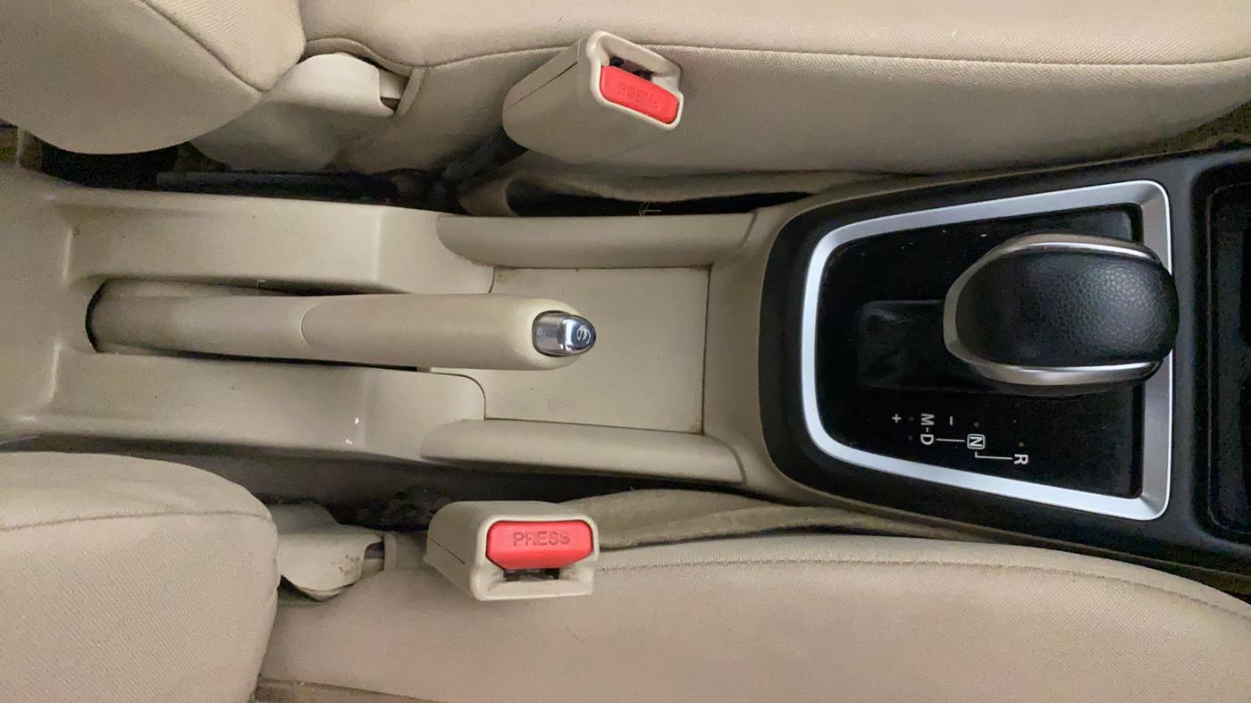 2021 Maruti Dzire ZXI AMT, Petrol, Automatic, 79,829 km, Gear Lever