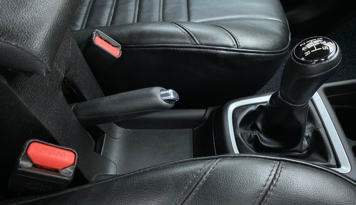 2020 Maruti Swift VXI D, Petrol, Manual, 55,626 km, Gear Lever