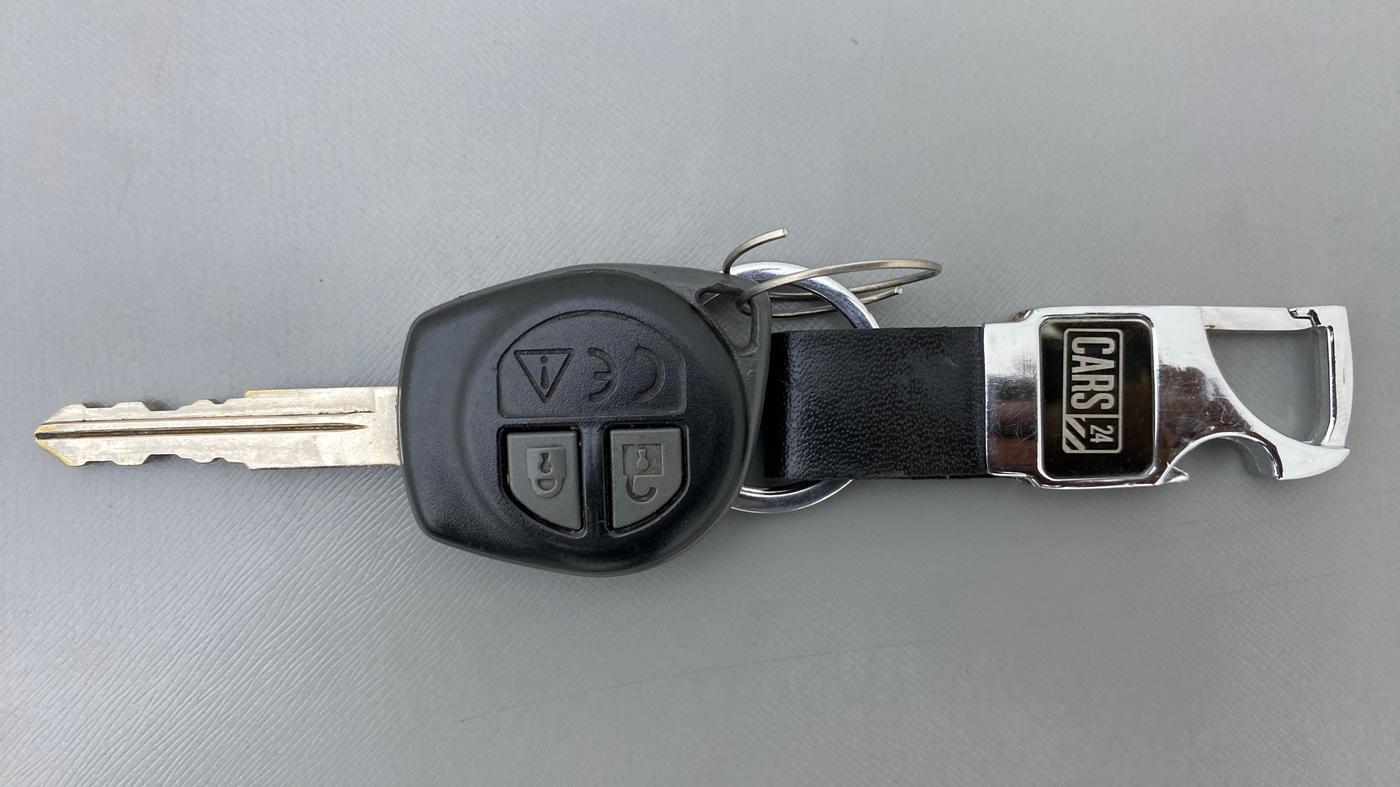 2020 Maruti Swift VXI D, Petrol, Manual, 55,626 km, Key Close Up